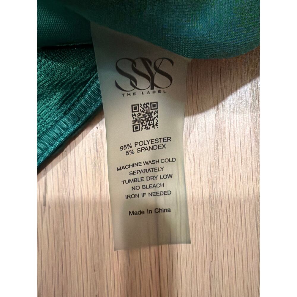 SSYS the everyday dress in cane quilted hunter green. - Picture 8 of 8